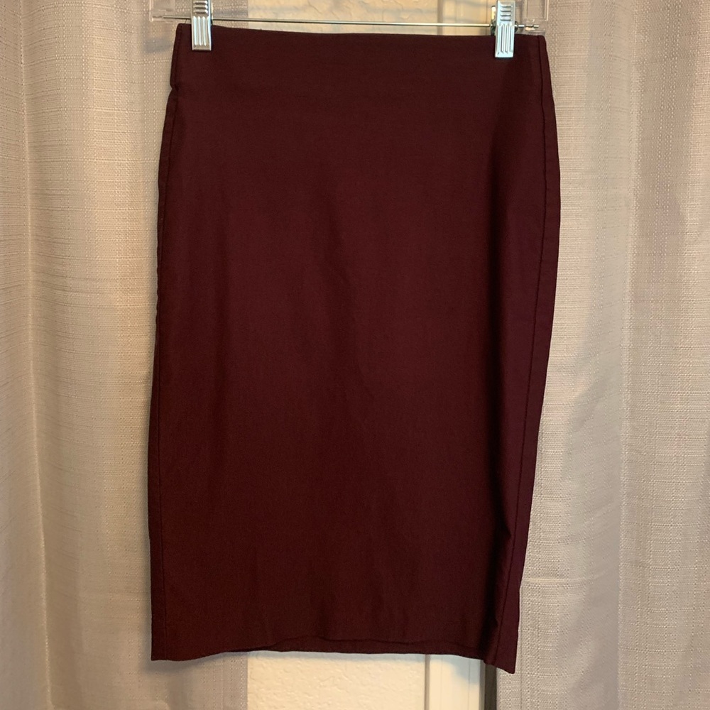 ELLE Pull On Pencil Skirt